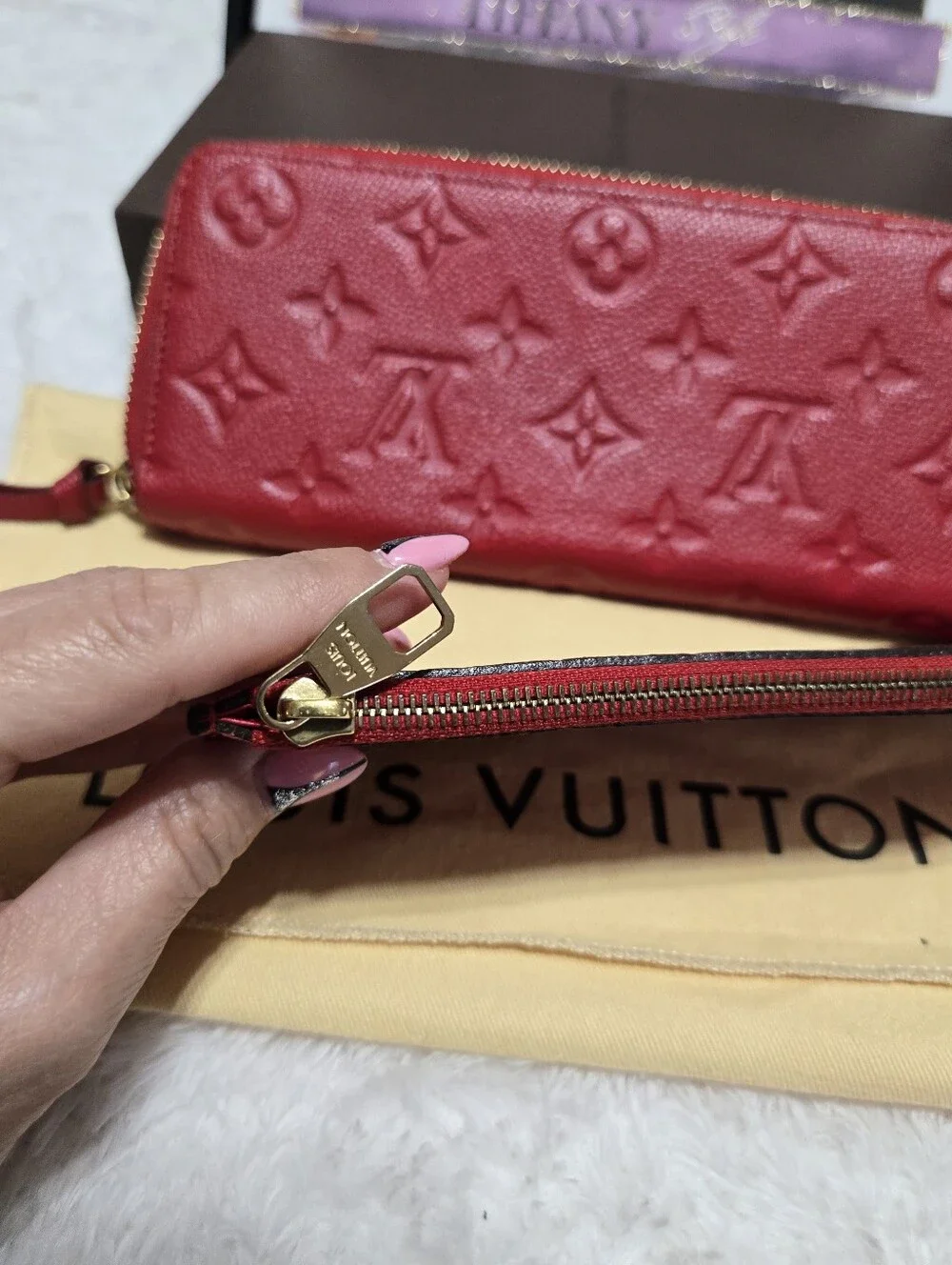 🔥 Louis Vuitton Empriente Leather Red Celemence Wallet With Pouch 🔥